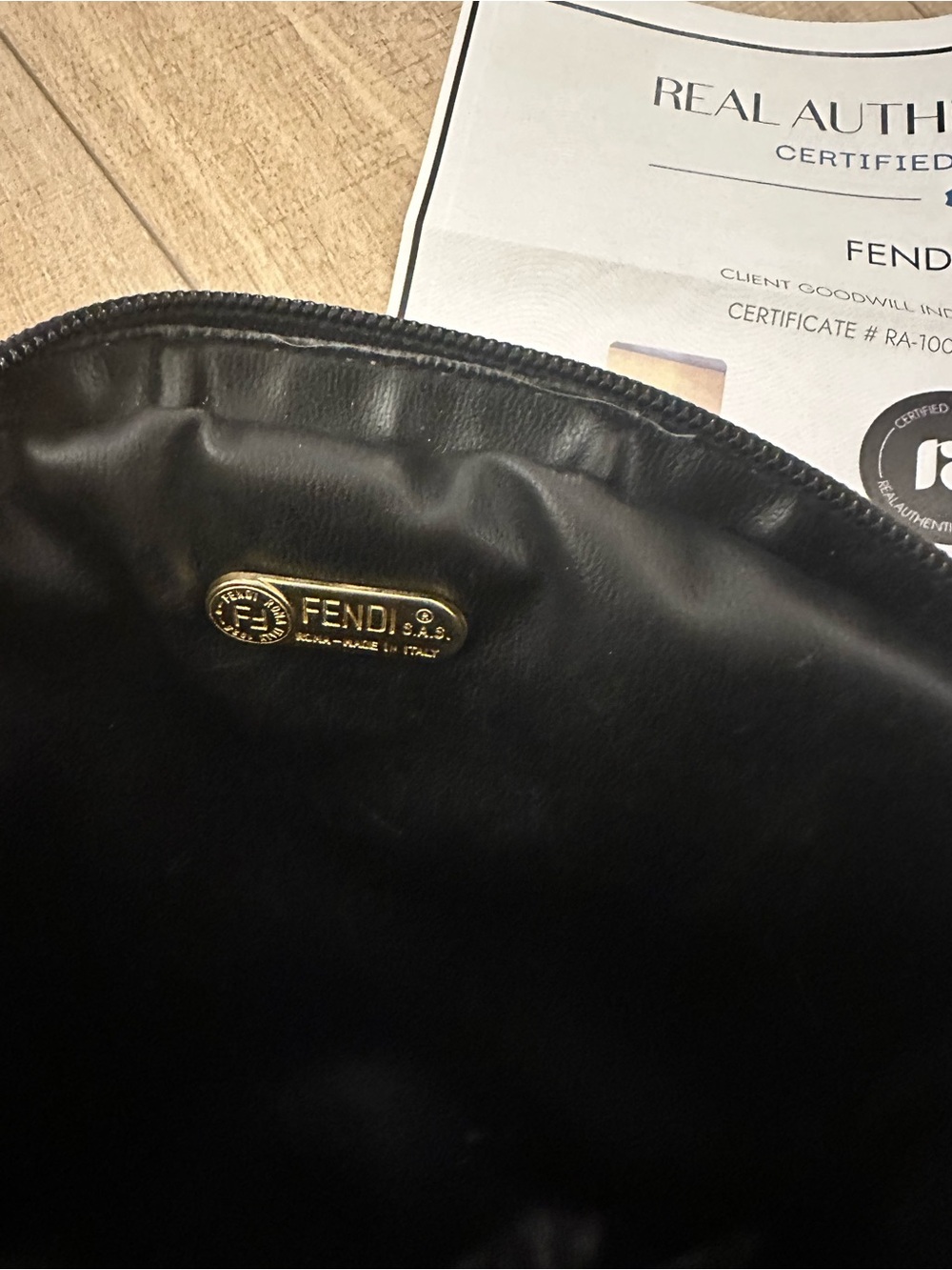 Fendi Purse with Tan Trim authenticated - Picture 4 of 6